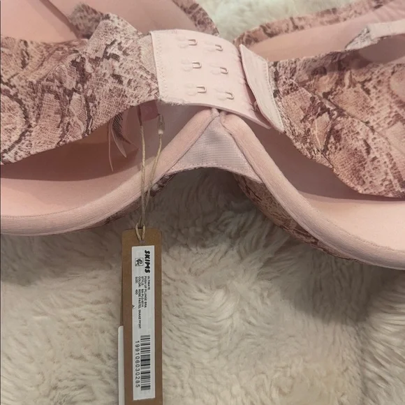 SKIMS Pink Snake-Print Ultimate push-up 40D - Picture 5 of 7